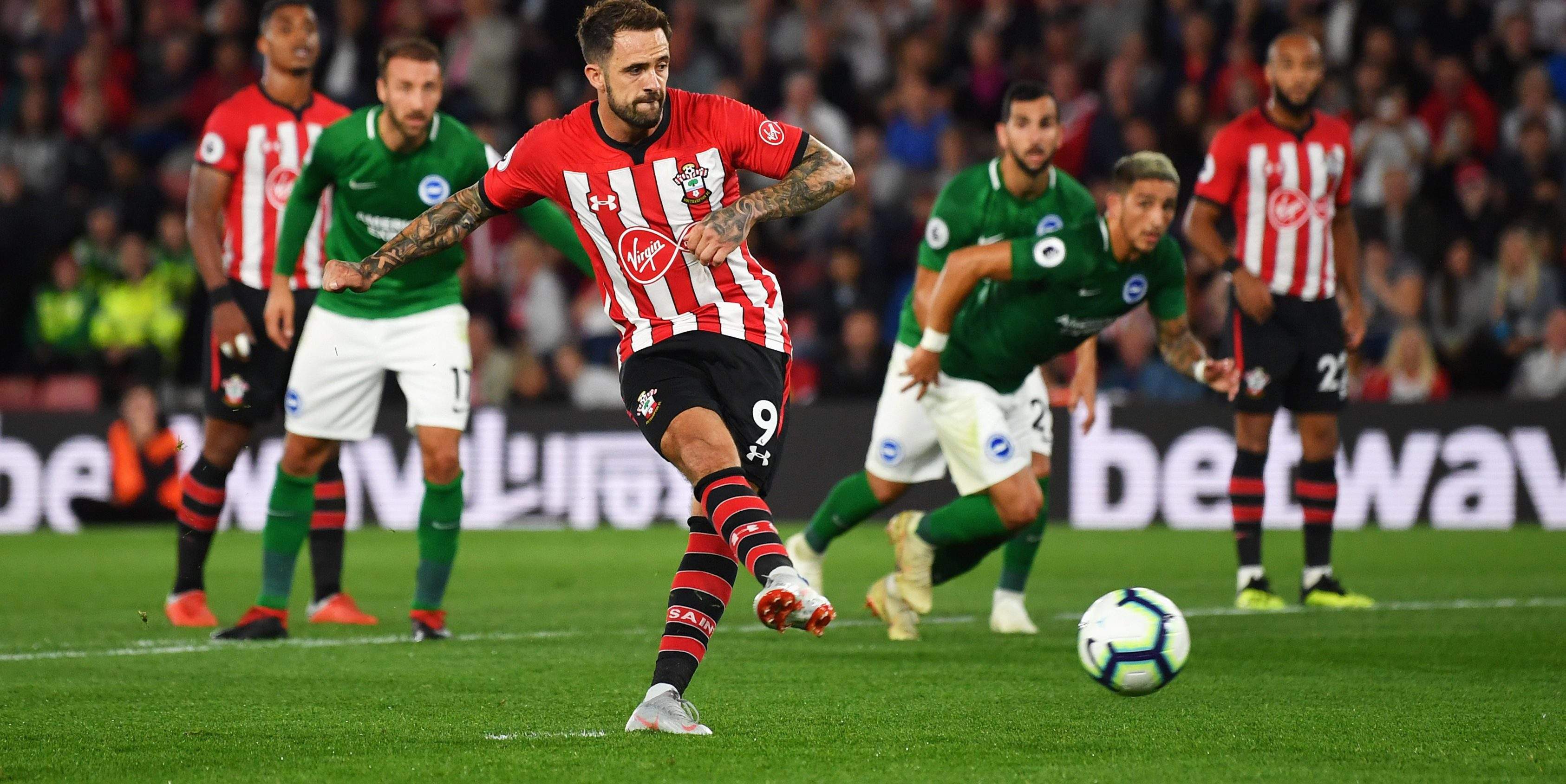 包含纽卡斯尔训练开放日，今夜造点机会引欢呼，CBA季后赛在即，训练强度明显提升的词条