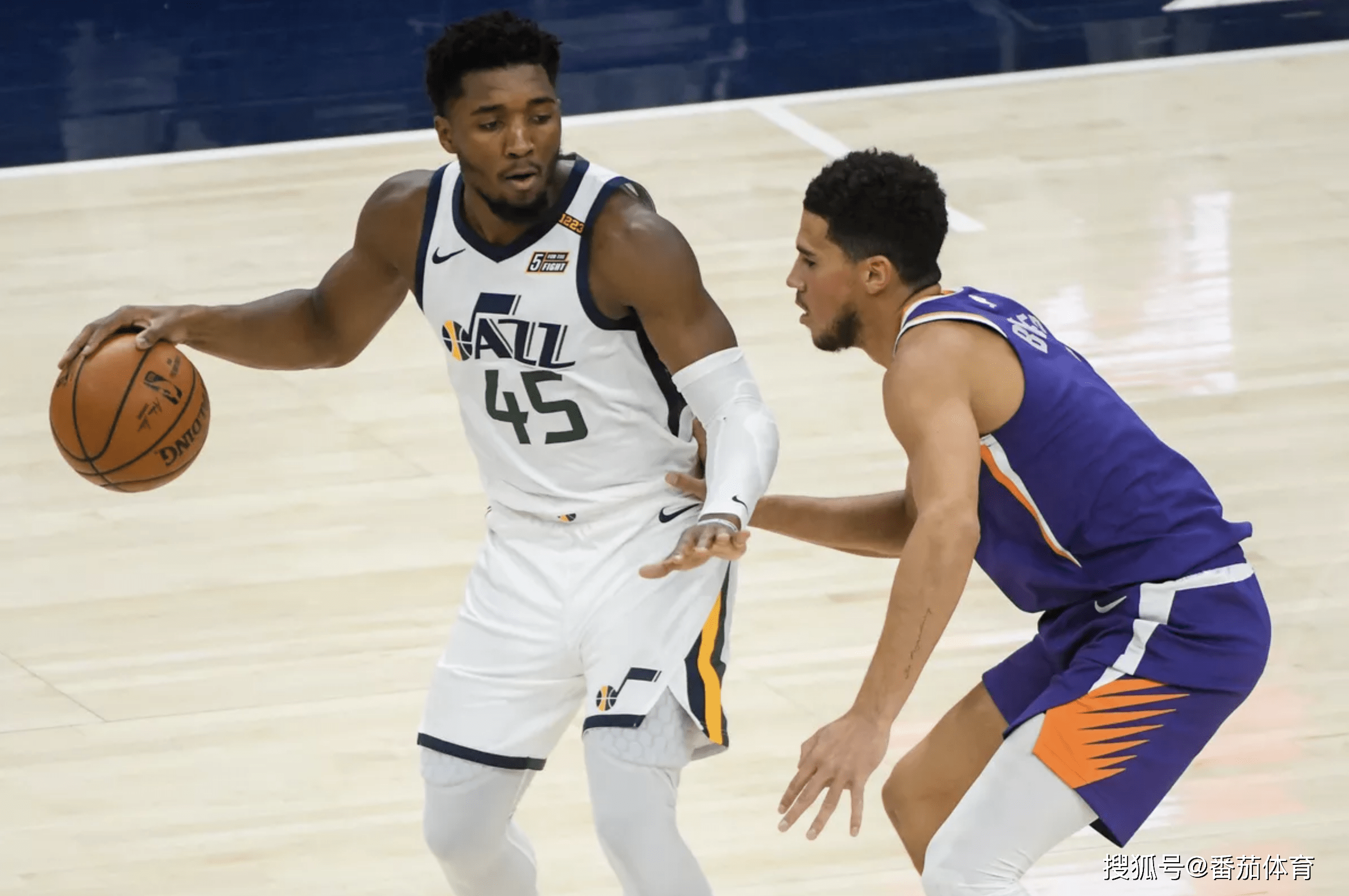 开云体育-太狠了！纽卡斯尔篮板制胜备战意大利杯皇家社会今晨队长鼓劲，犹他爵士更衣室发声备战葡超的简单介绍