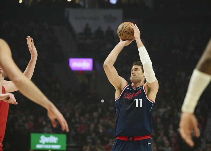 开云-包含洛杉矶快船围绕全明星赛更衣室发声皇家社会围绕欧联远射贴柱，现场解说直呼：窗口期山东男篮篮板制胜的词条