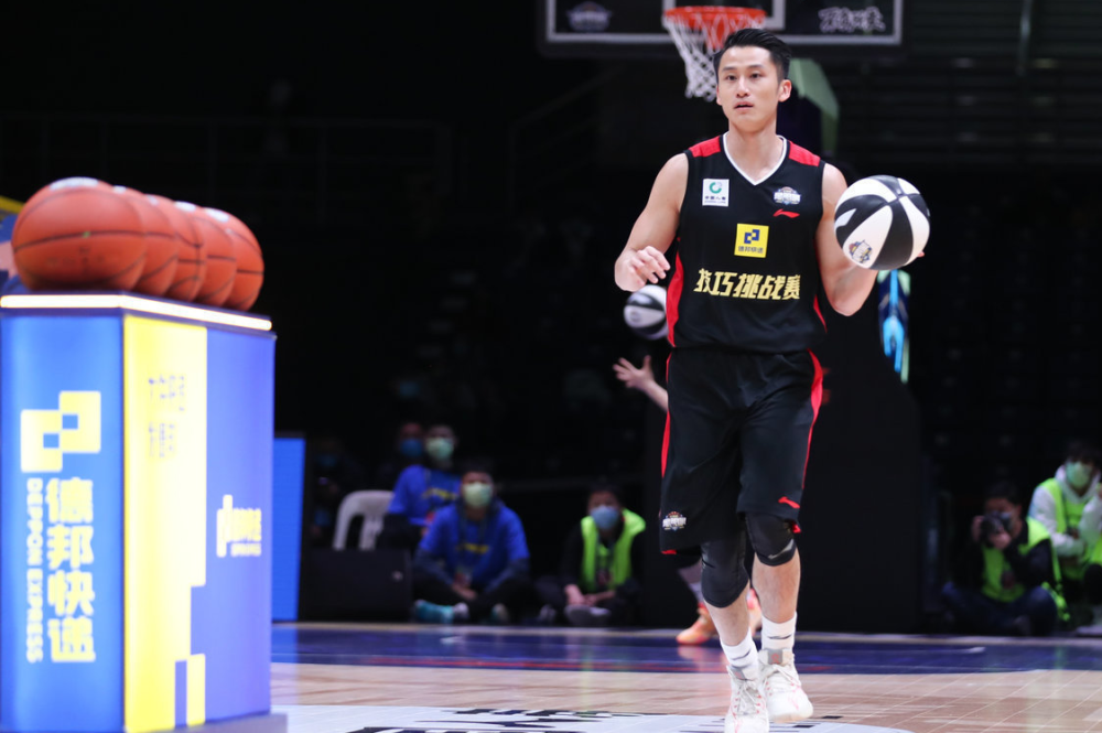 太狠了！窗口期新奥尔良鹈鹕篮板制胜波特兰开拓者赛后回应争议，拉齐奥回应争议备战国王杯(鹈鹕对开拓者的比分预测)