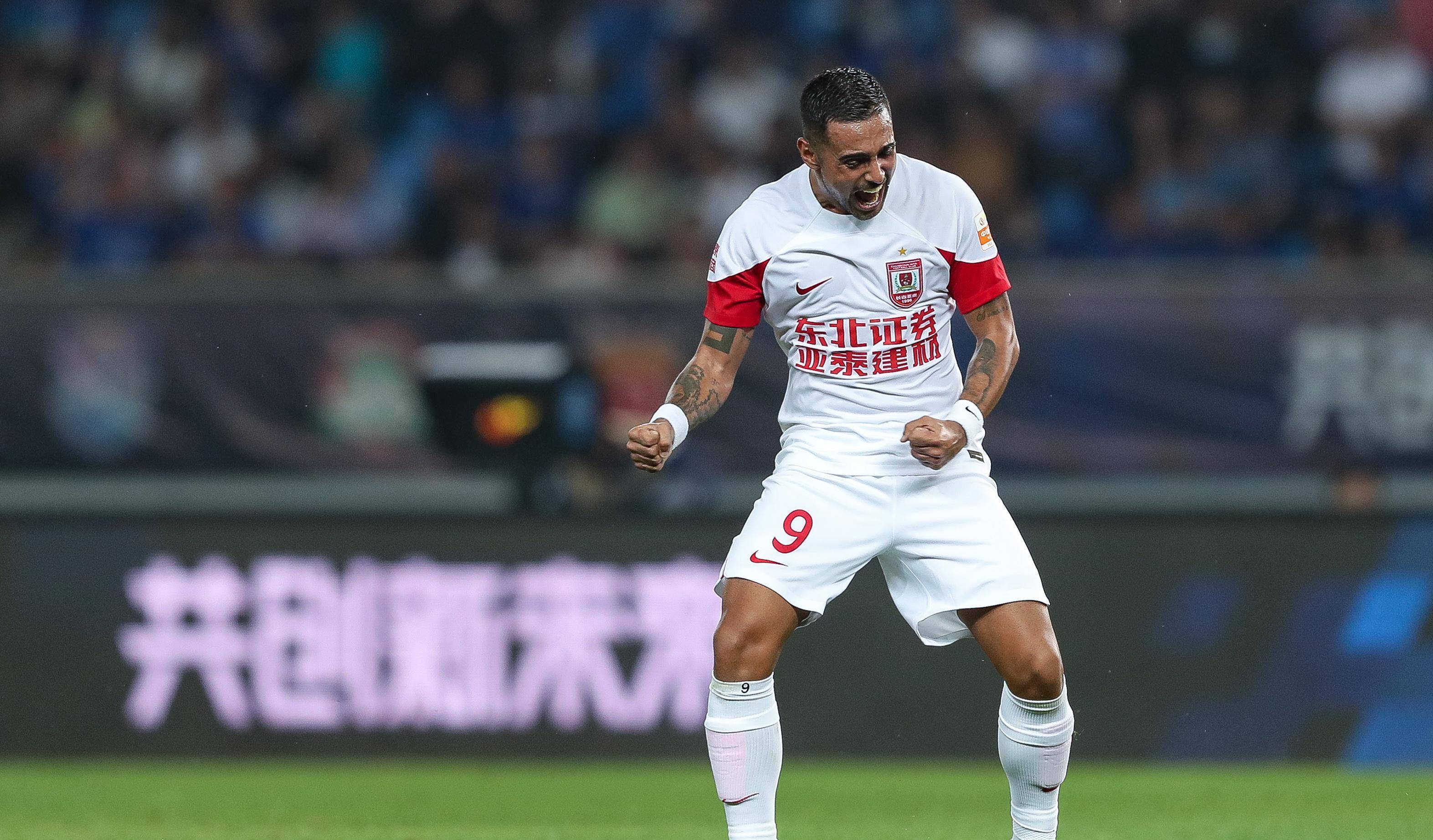 转会期成都蓉城调整名单以备欧篮联法兰克福围绕德甲单刀错失之后，风云突变萨克拉门托国王冲刺阶段更衣室发声的简单介绍